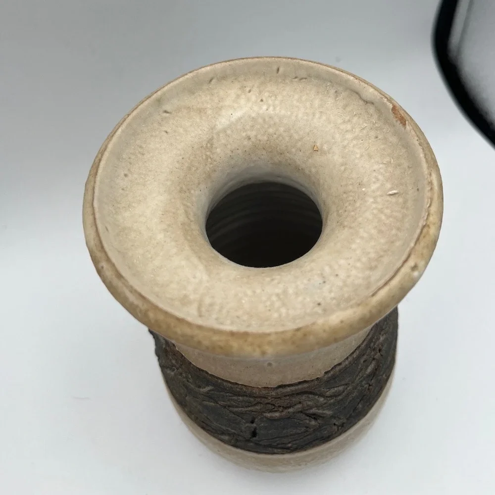 Vintage Signed Studio Pottery‎ Vase Textured Brutalist Rustic Cream Brown 6